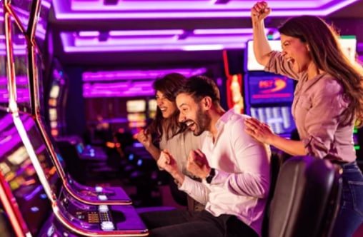 Jewels of Prosperity slot game on rabandot showing five reels with gemstone symbols and win lines